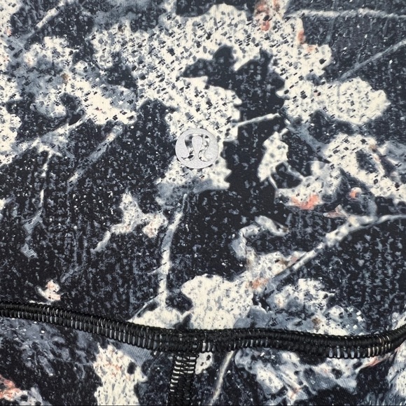 Lululemon Wunder Under Hi Rise Tight 28” Spring Bloom Multi - Picture 4 of 5